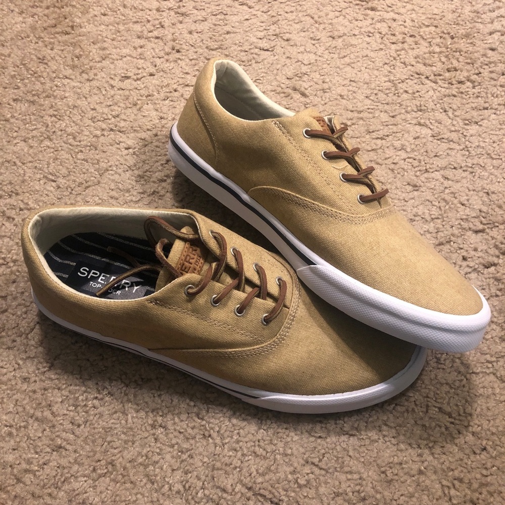 NWOT Men’s Sperry Sneakers Shoes